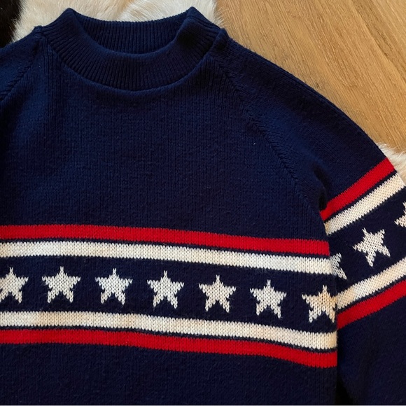 Vintage Stars and Stripes Sweater - Picture 2 of 5